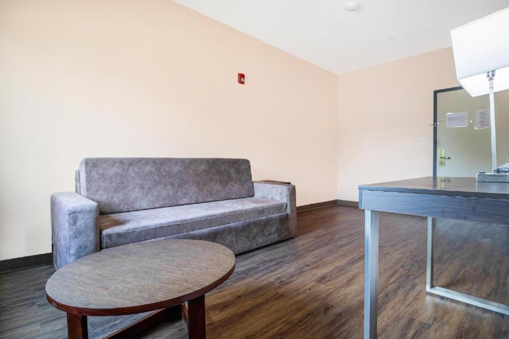 Royal Inn & Suites Adairsville 外观 照片